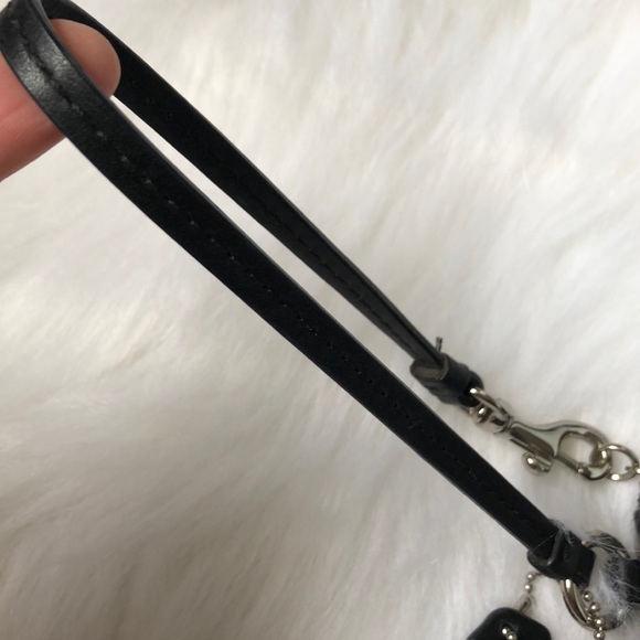 Coach Wristlet - Picture 6 of 6